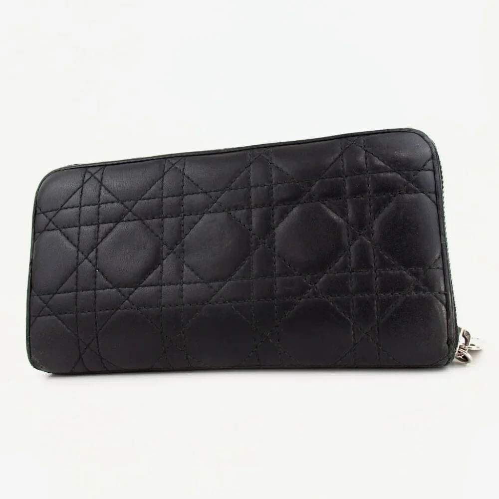 Authentic Christian Dior 25MA 1123 Lady Dior Cannage Stitch Zip Around purse
